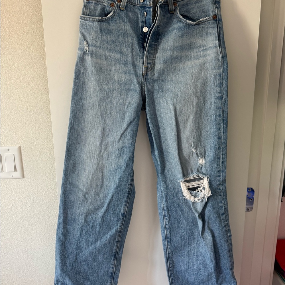 Levi's Blue Ankle Cropped Jeans with Natural Fading